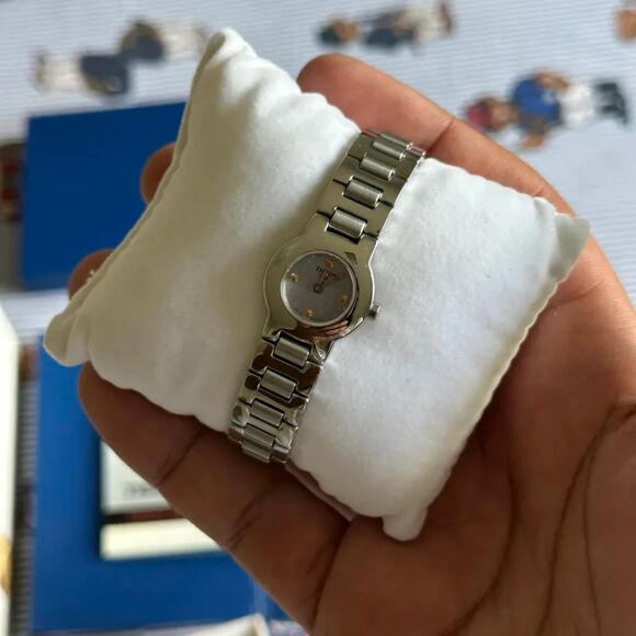 Vintage Tissot G331K New Old Stock Womens Wrist Watch - Picture 3 of 6